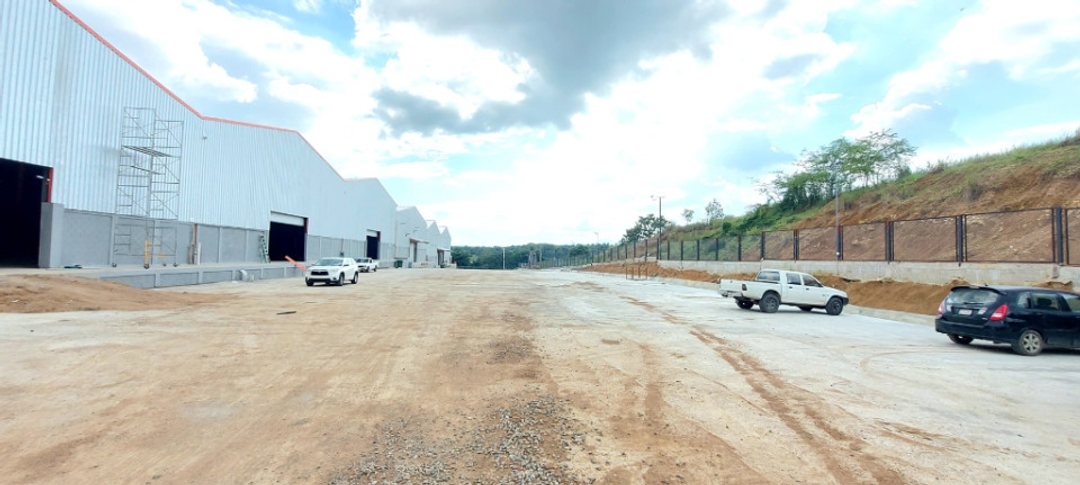 Local comercial en ALQULER, foto 2
