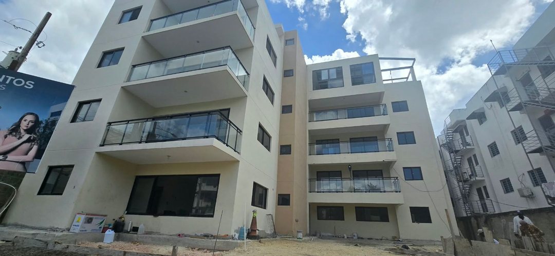 Apartamento en Colinas de los Ríos, foto 4