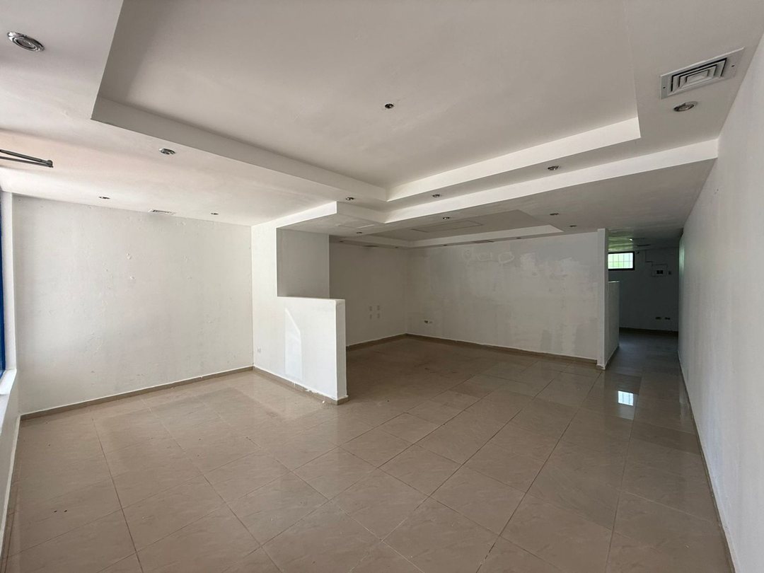 Local comercial en Ensanche Naco, foto 3