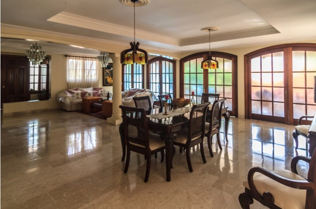 House in Arroyo Hondo
