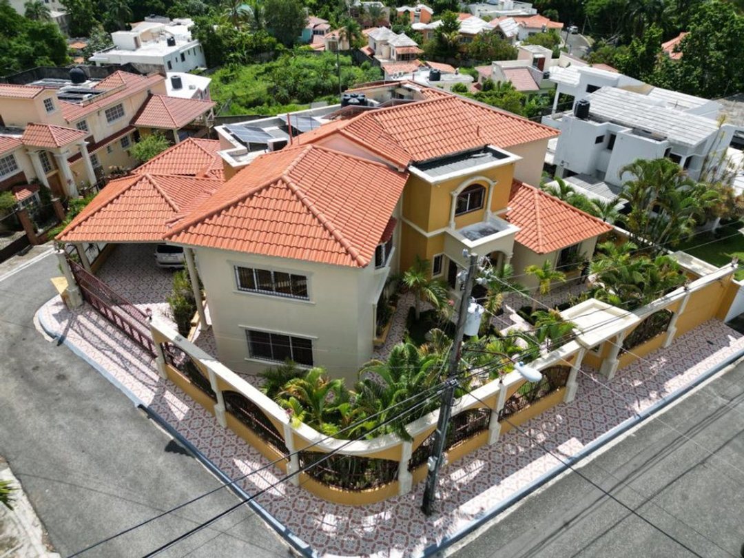 House in Altos de Arroyo Hondo III