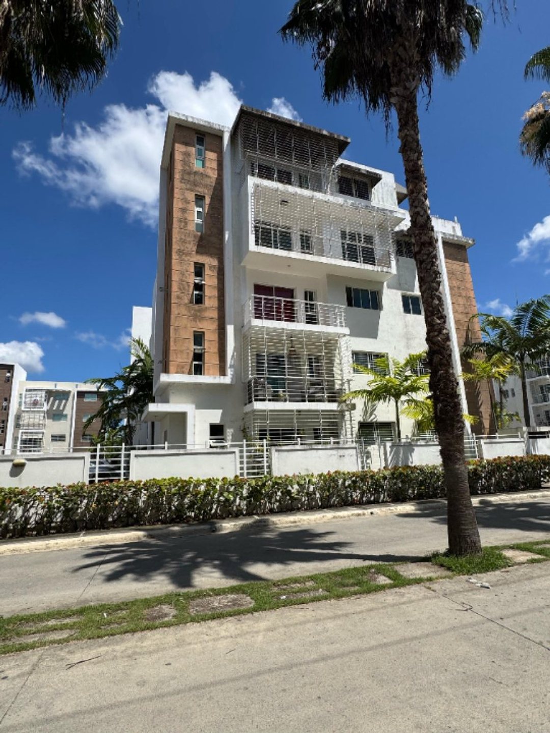 Penthouse en El Dorado I