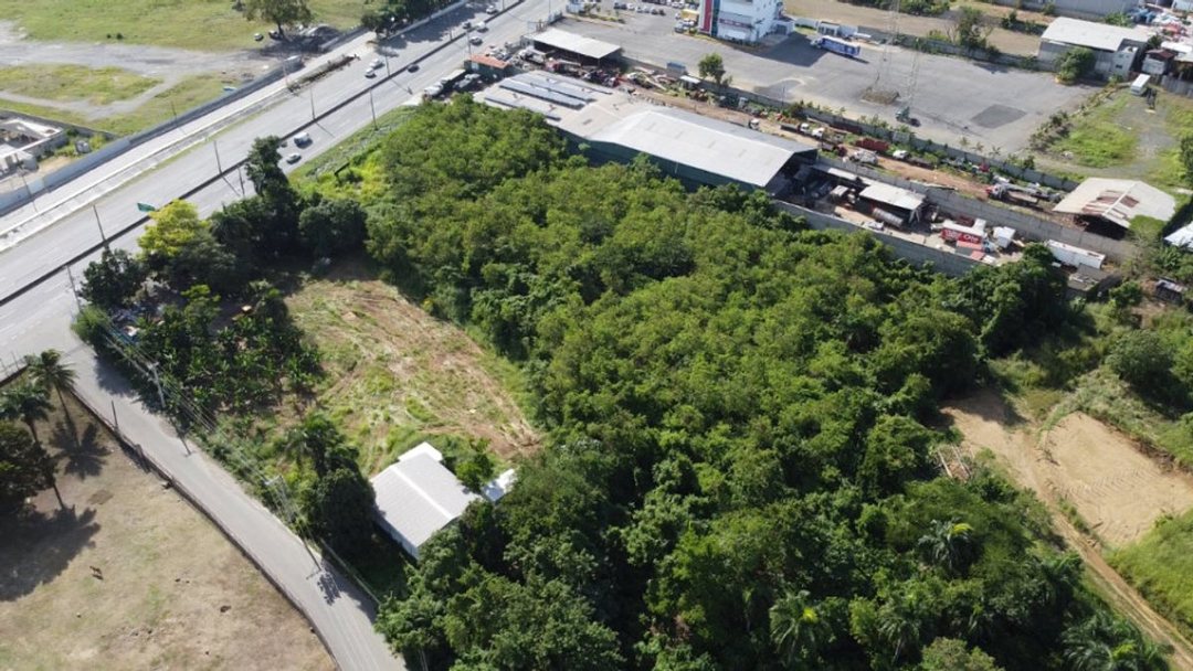 Solar en Autopista Duarte, foto 4