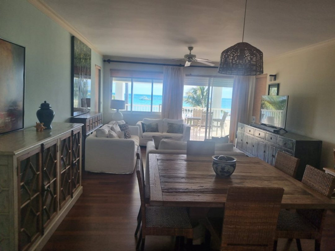 Apartamento en Los Corales, foto 2