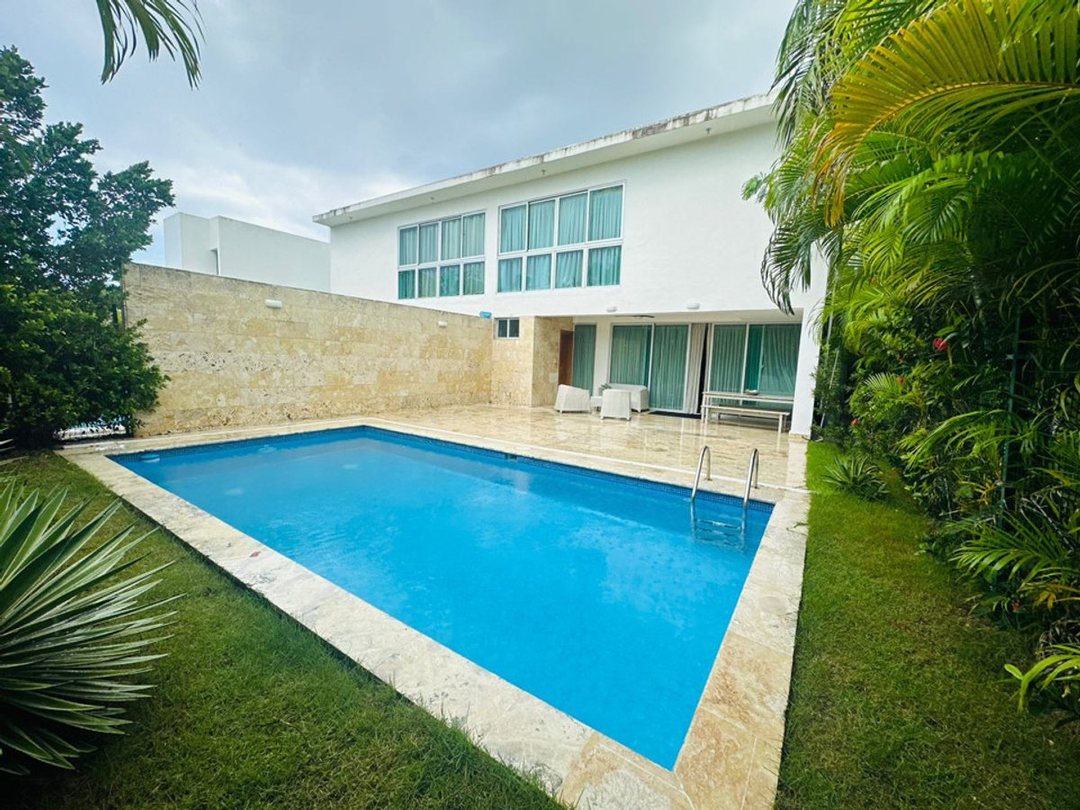 House in Playa Nueva Romana