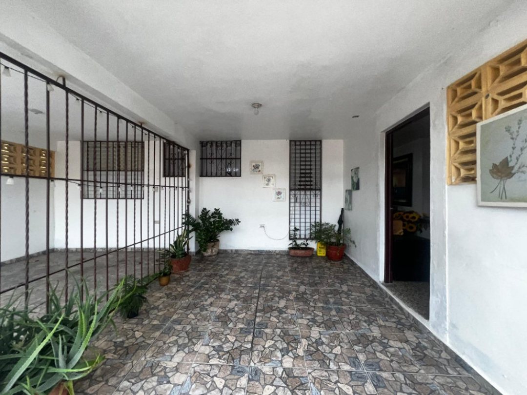 Casa en Los Tres Brazos-Jardines del Ozama, foto 2
