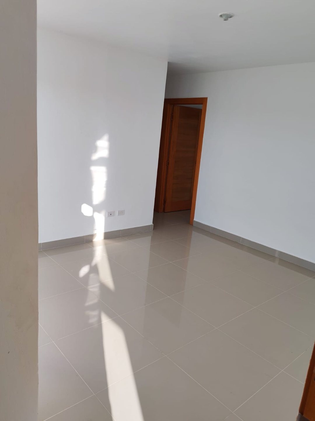 Apartamento en Ciudad Modelo, foto 2