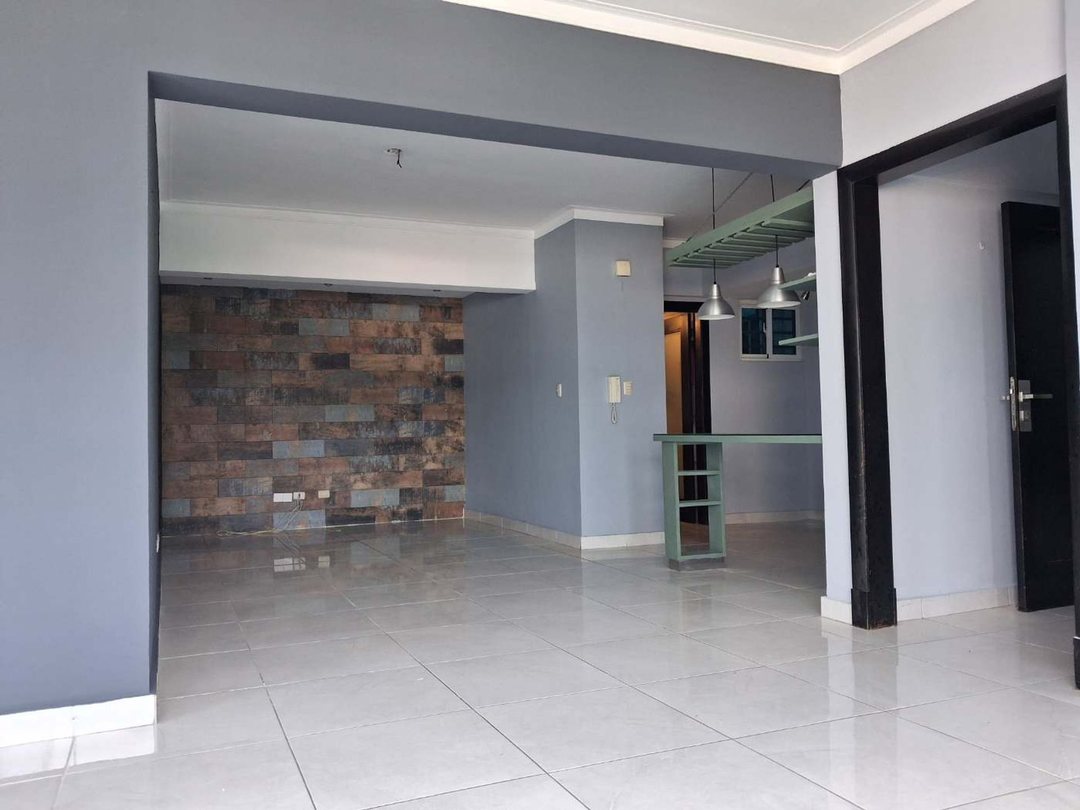 Apartamento en Evaristo Morales, foto 2