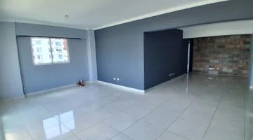 Espacioso apartamento familiar en Evaristo Morales