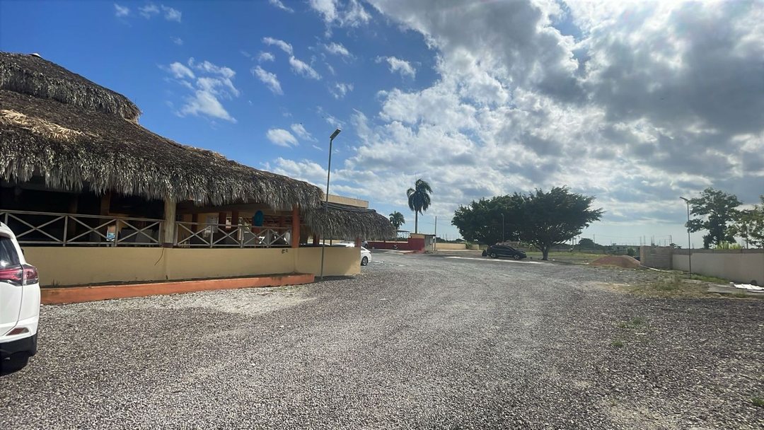 Local comercial en Boca de Yuma (rural), foto 3