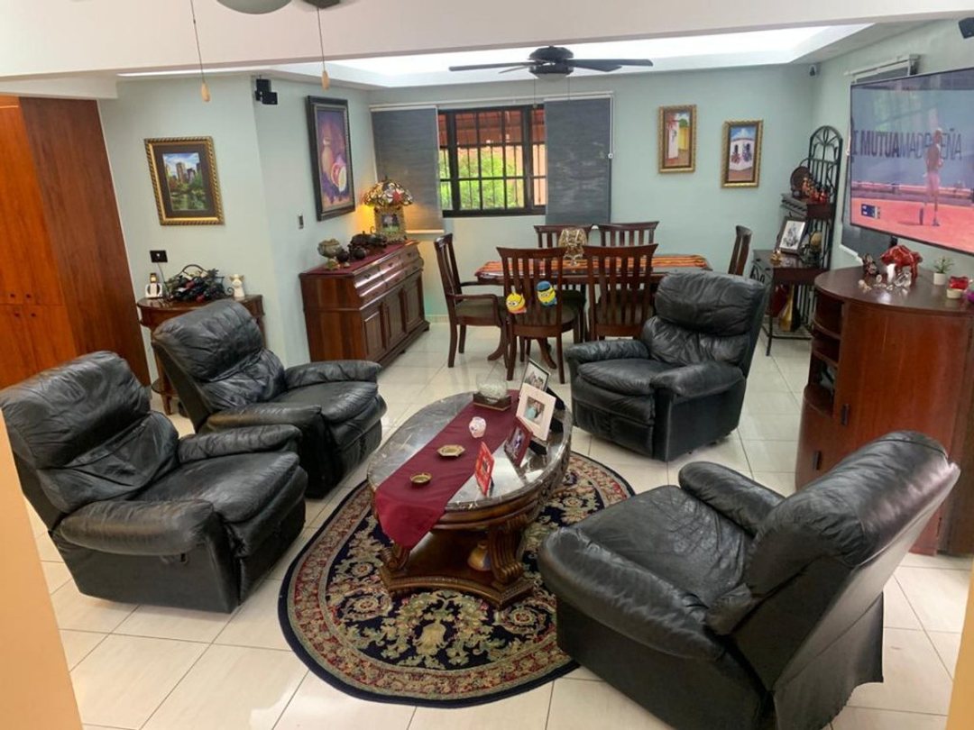 Casa en Arroyo Hondo, foto 2
