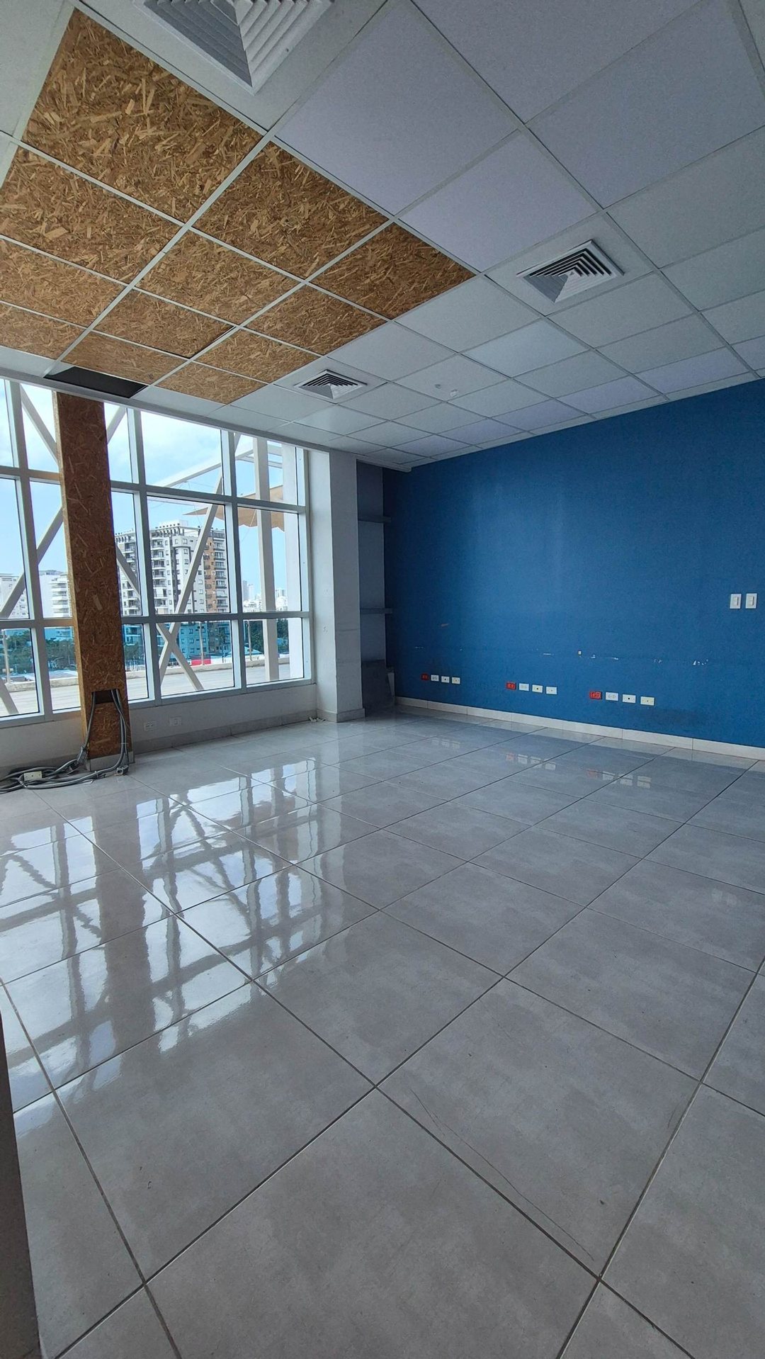 Local comercial en torre profesional, foto 3