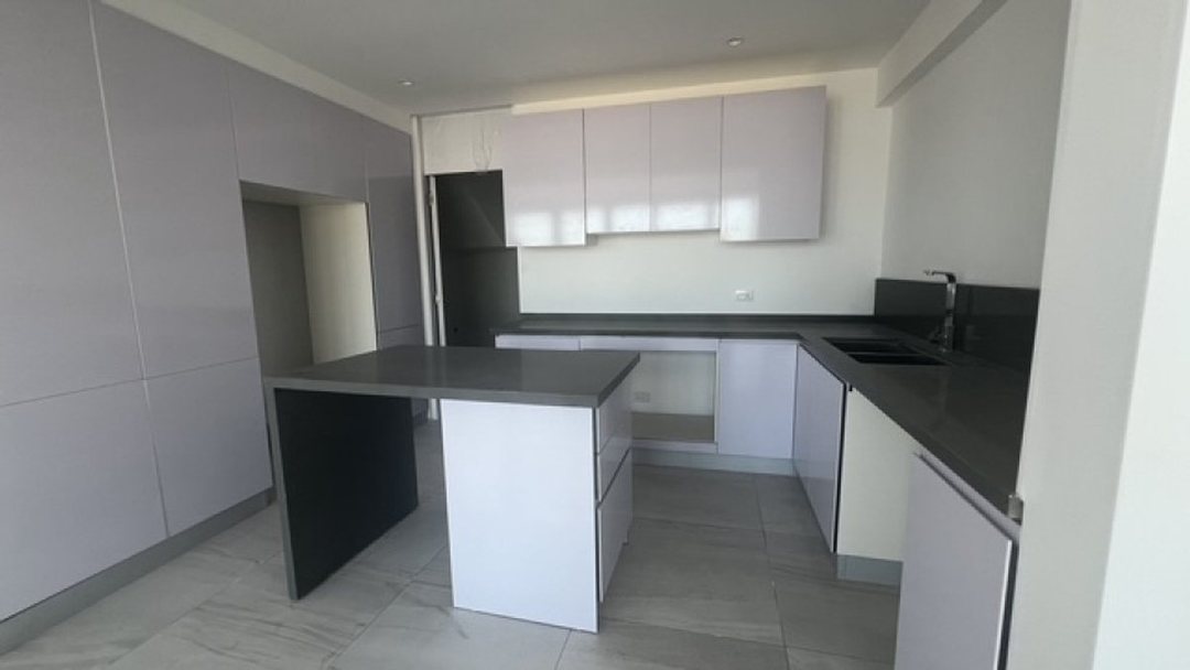 Apartamento en Evaristo Morales, foto 2