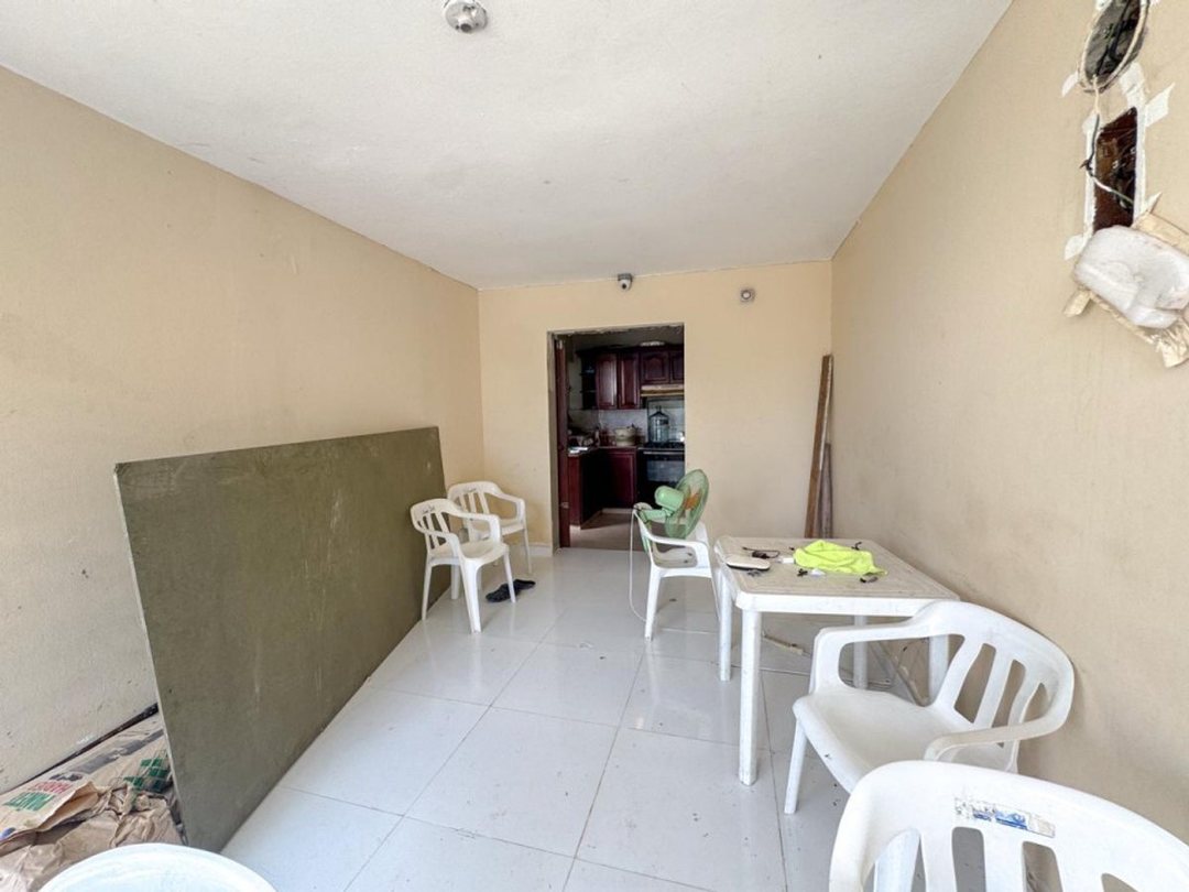 Local comercial en Julieta Morales, foto 2