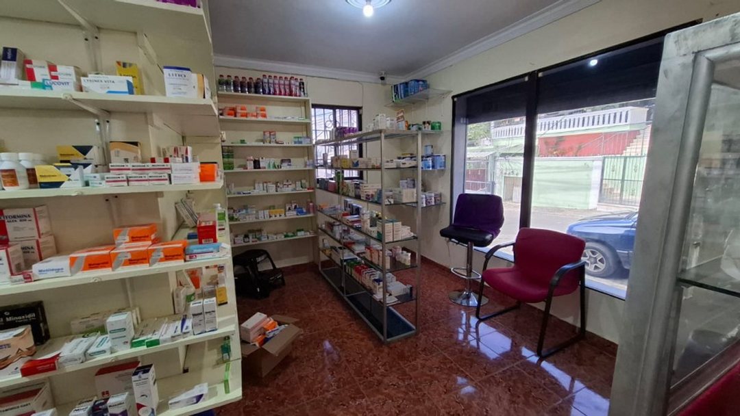 Local comercial en Herrera, foto 3