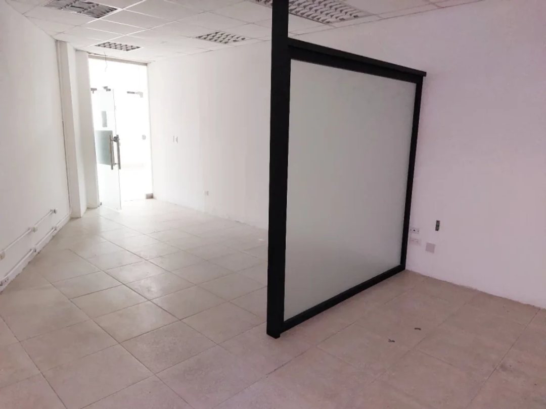 Local comercial en Arroyo Hondo, foto 5