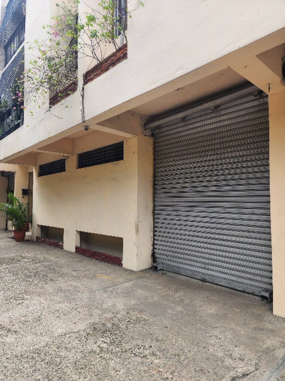 Commercial space in Villa Francisca