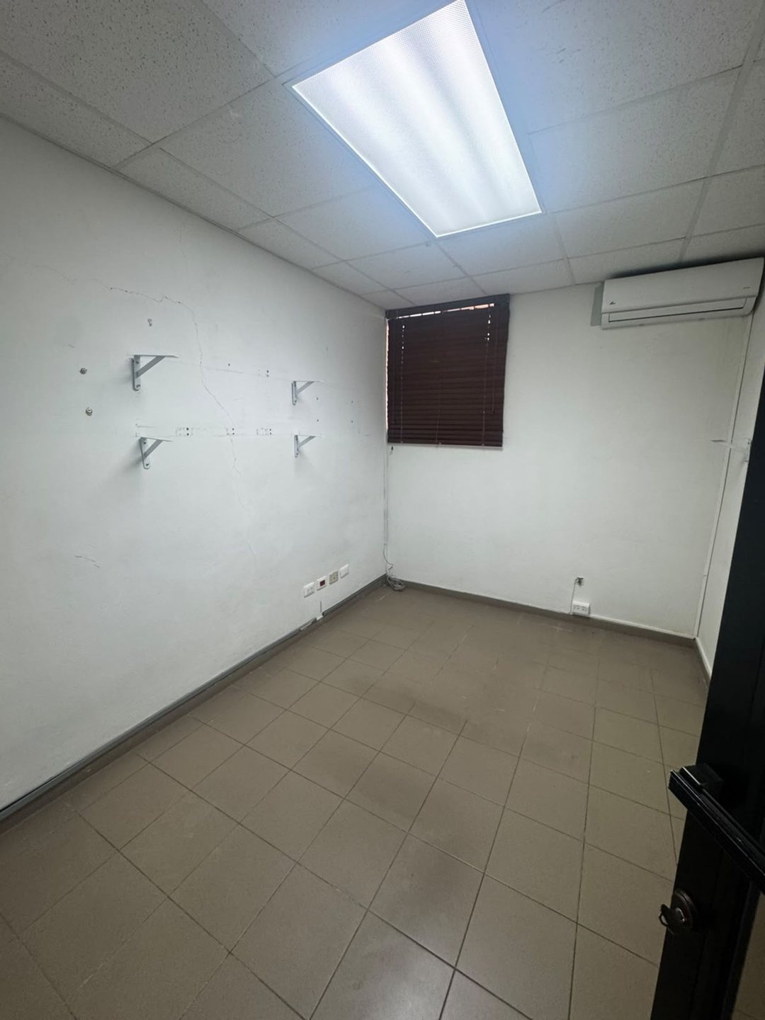 Local comercial en Evaristo Morales, foto 3