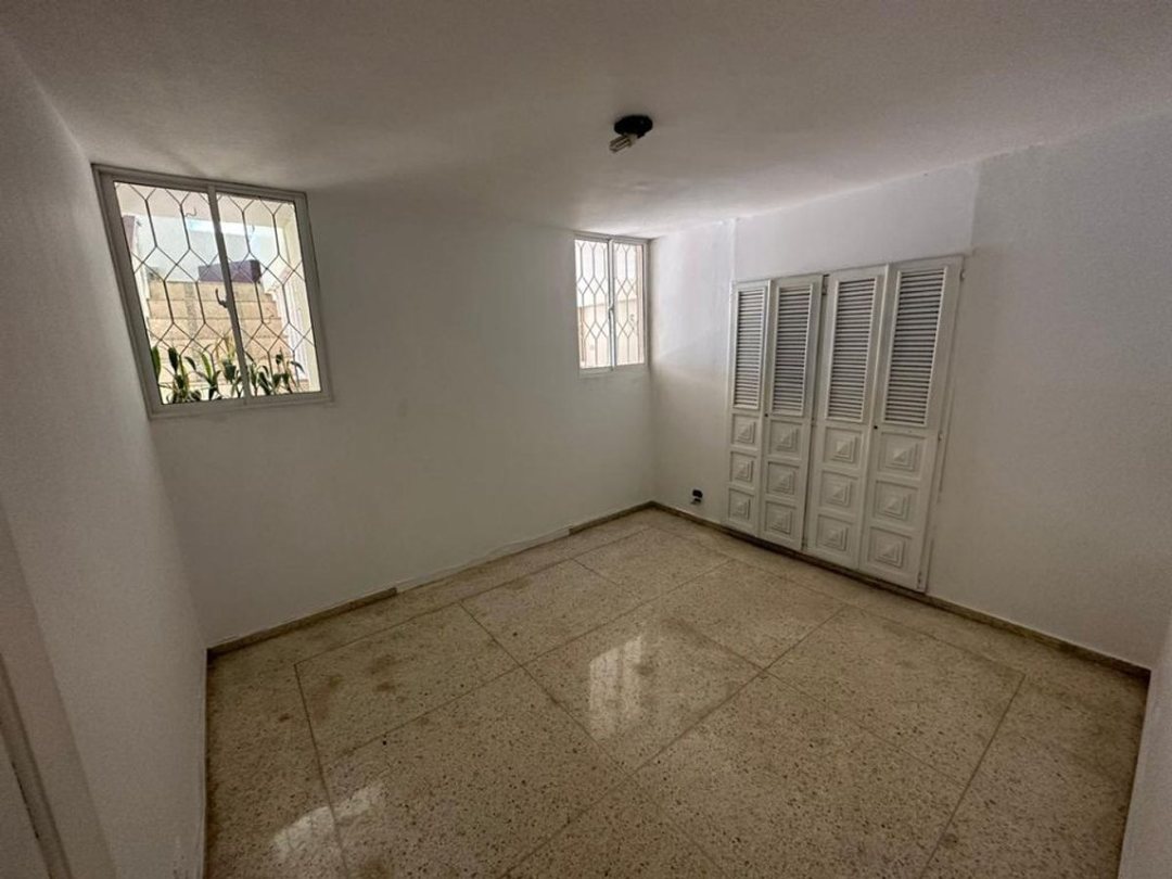 Local comercial en Evaristo Morales, foto 2