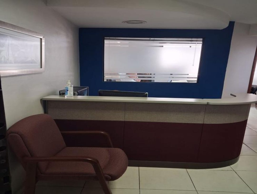 Local comercial en Evaristo Morales, foto 3