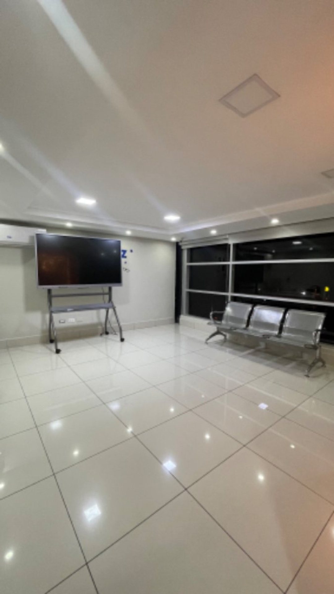 Local comercial en Viejo Arroyo Hondo, foto 4