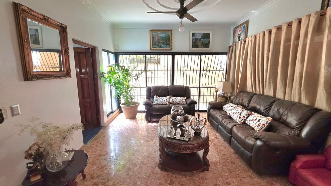 Casa en Alma Rosa I, foto 2