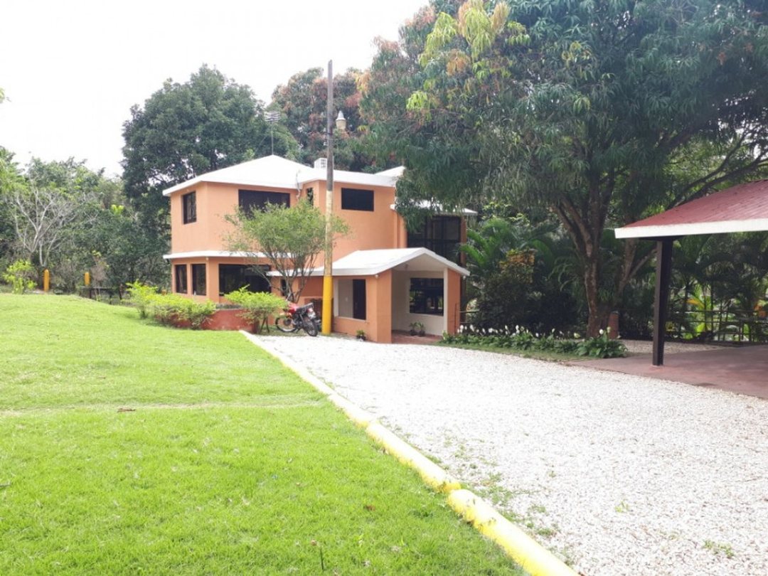 House in Canasta