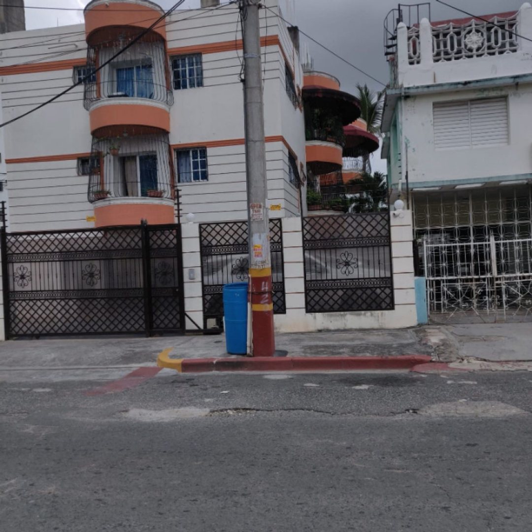 Local comercial en Ensanche Ozama, foto 2