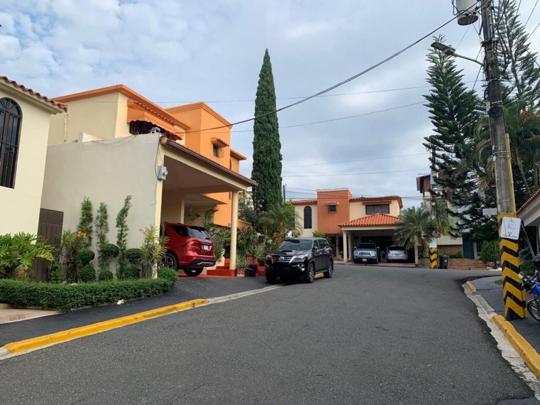 Casa en Altos de Arroyo Hondo Ii