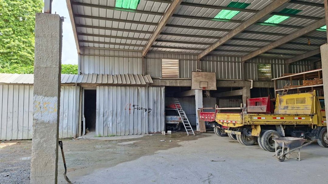 Local comercial en Sabana Perdida, foto 4