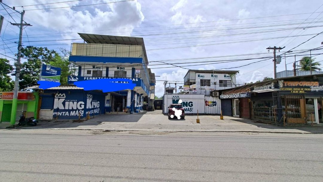 Local comercial en Sabana Perdida