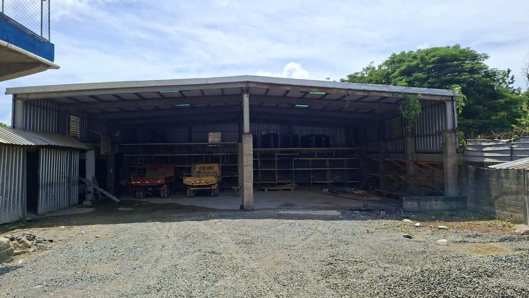 Local comercial en Sabana Perdida, foto 5