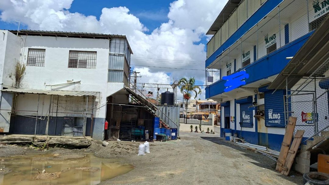 Local comercial en Sabana Perdida, foto 2