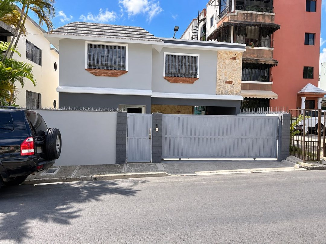 Casa en Colinas de los Ríos