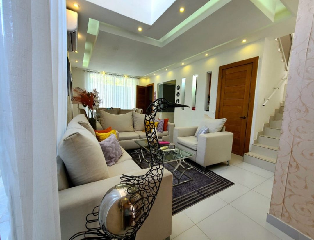 Casa en Brisas de la Charles