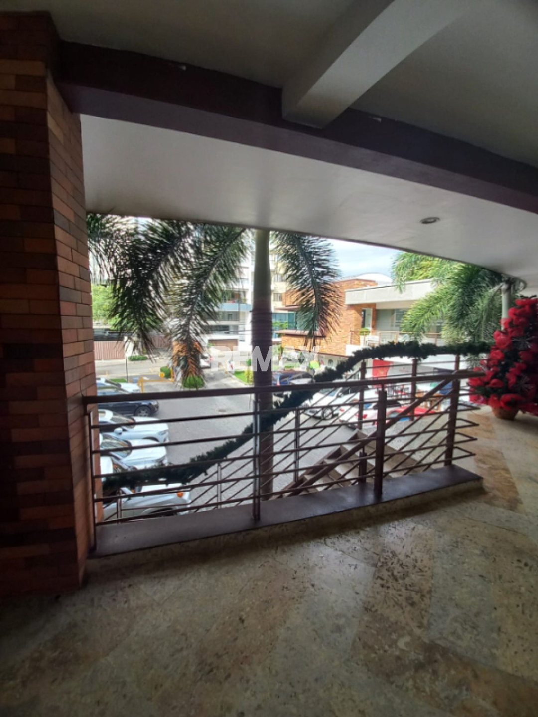 Local comercial en Paraíso, foto 2