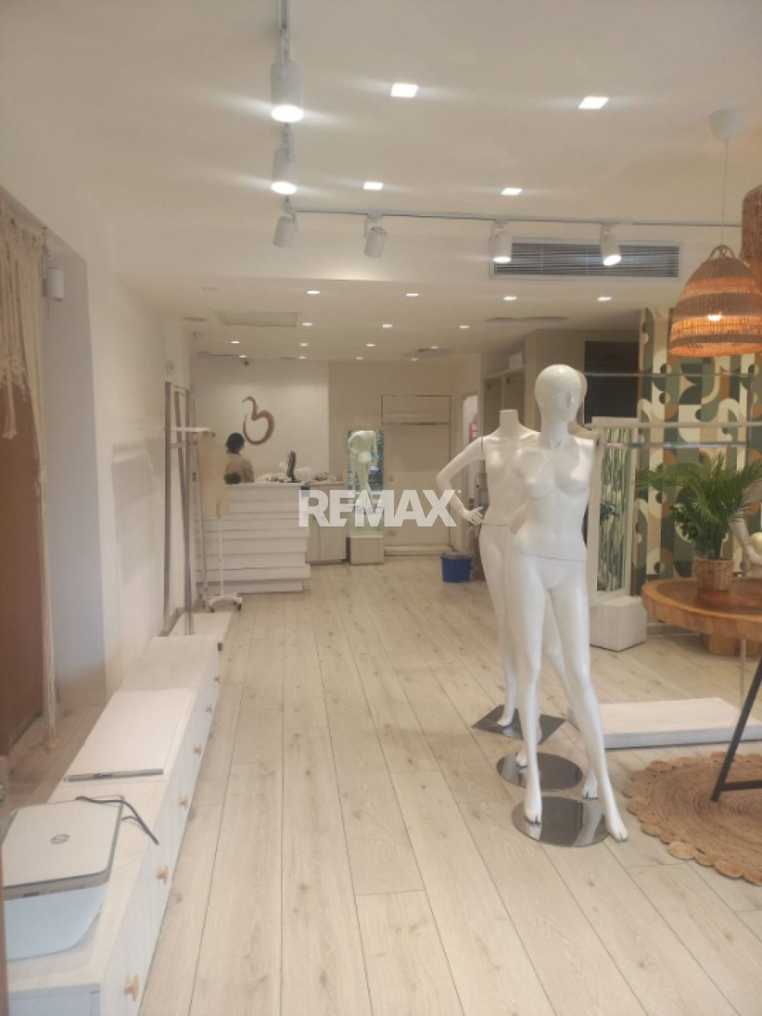 Local comercial en Paraíso, foto 3