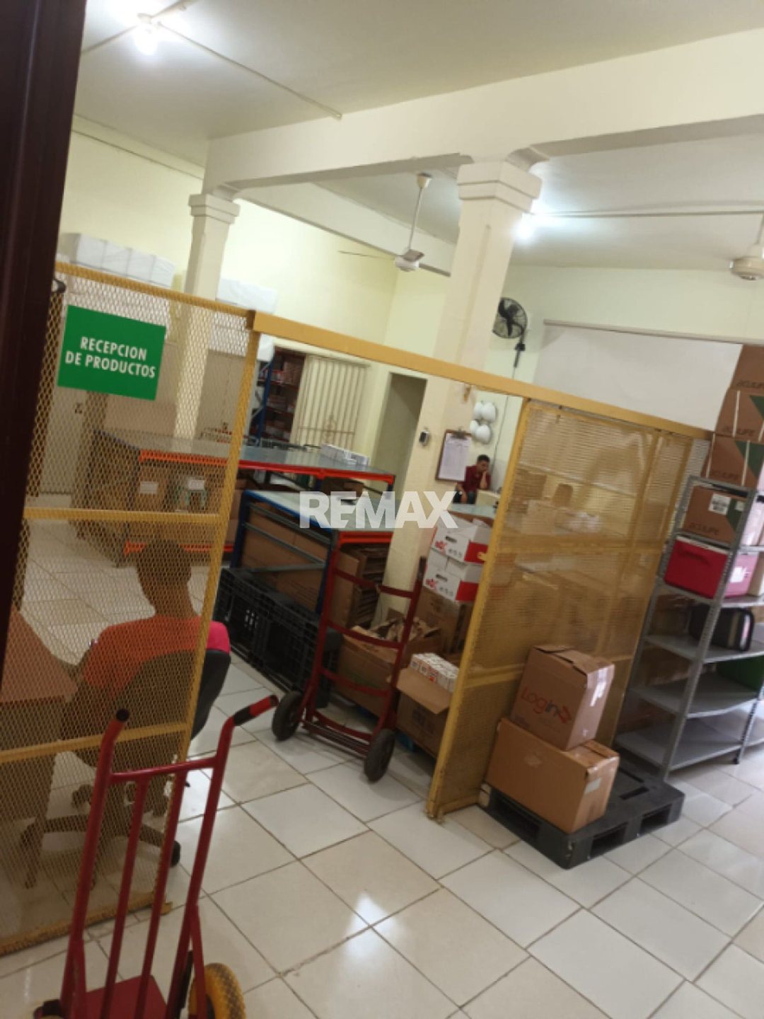 Local comercial en La Calle, foto 4