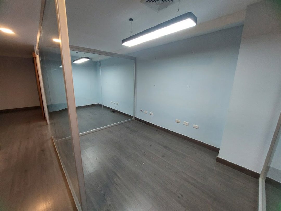 Local comercial en Piantini, foto 2