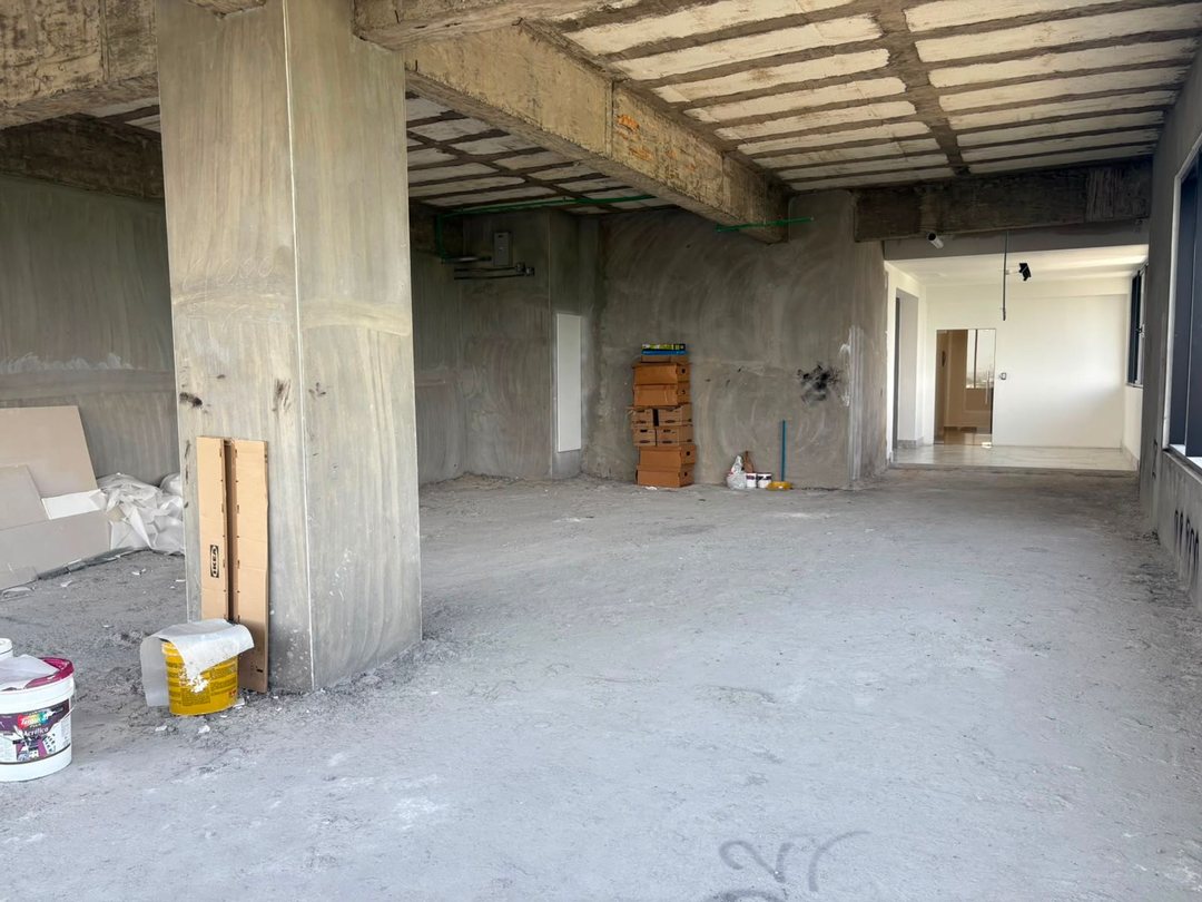 Local comercial en Los Jardines, foto 3