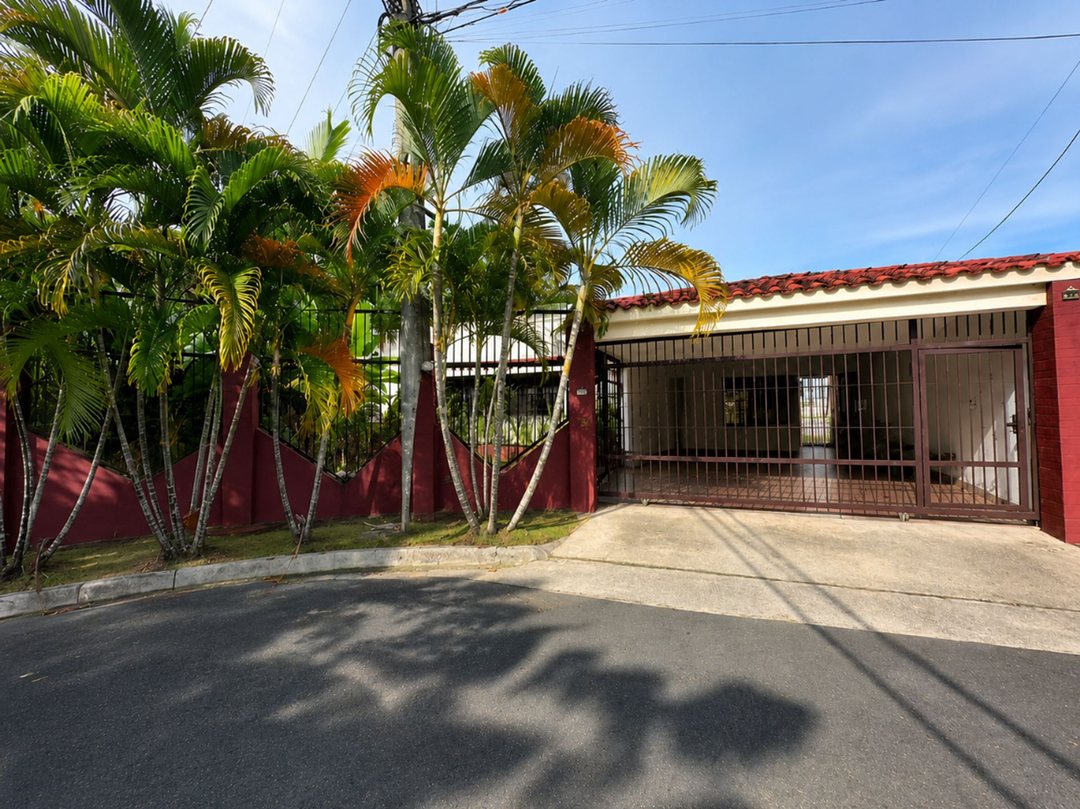 Casa en Colinas de los Ríos, foto 3