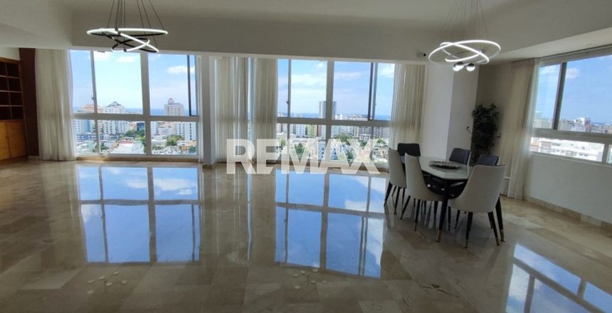 Apartamento de lujo en venta en Evaristo Morales, Santo Domingo