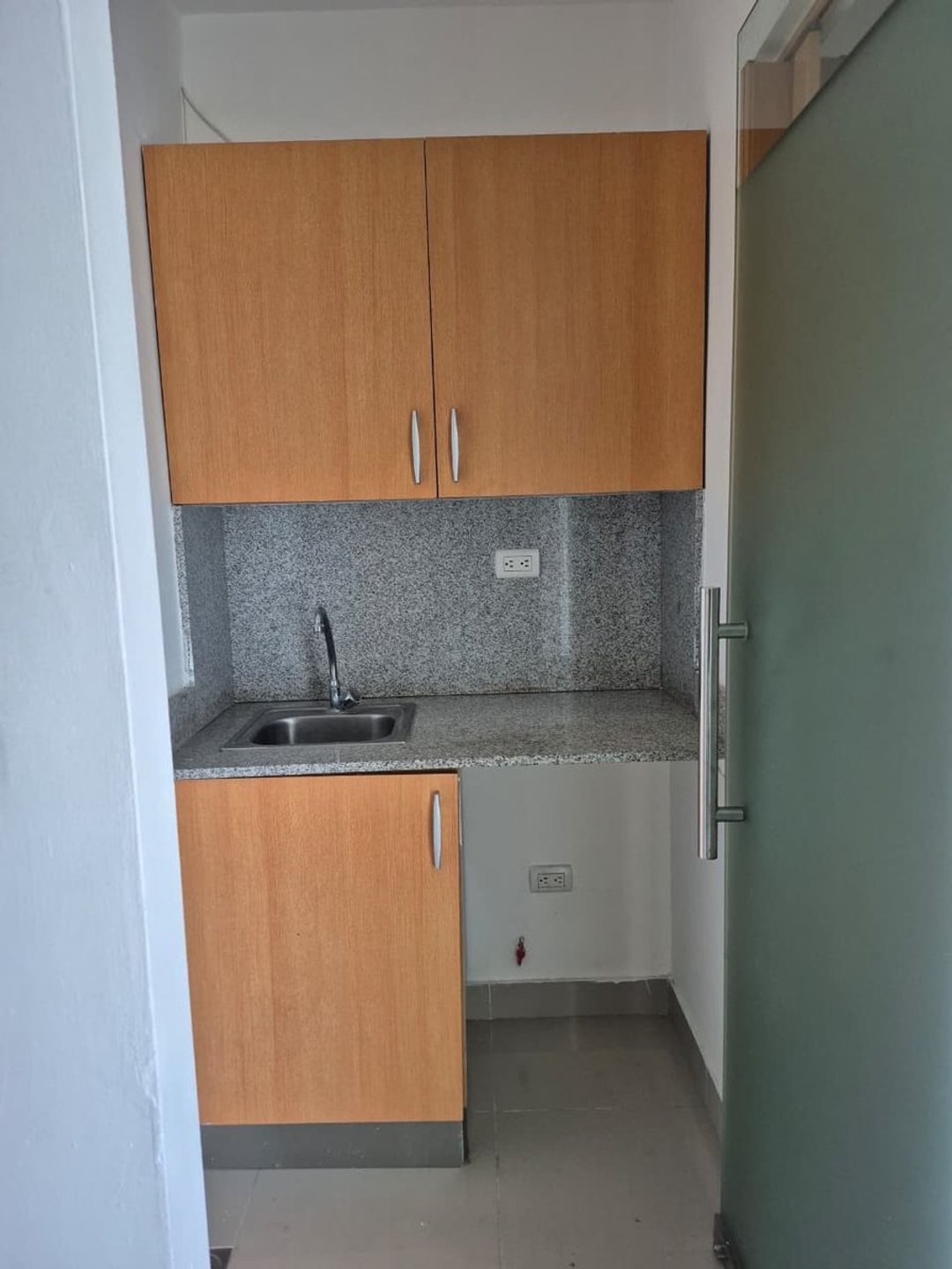 Local comercial en Ensanche Julieta, foto 2