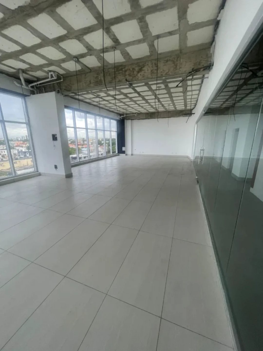 Local comercial en Urbanización Italia, foto 3