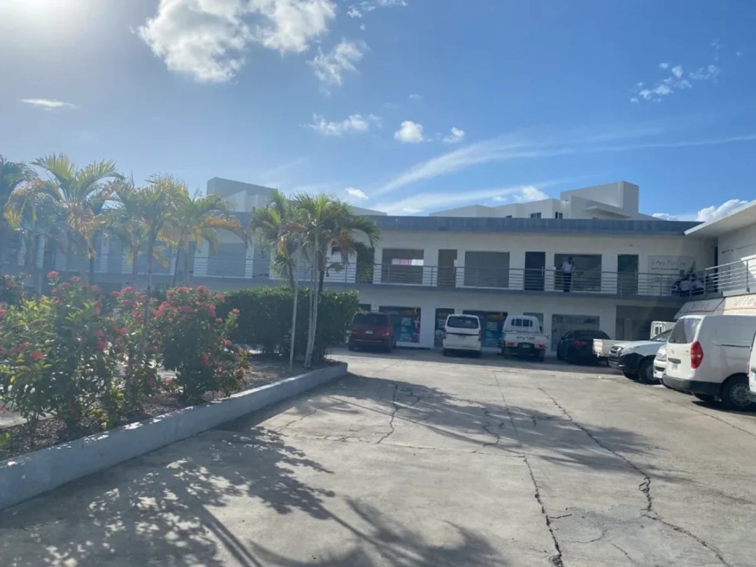 Local comercial en Plaza, foto 5