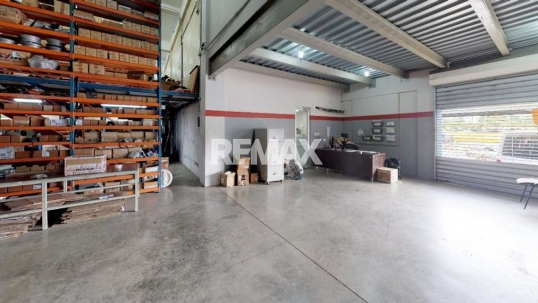 Local comercial en Aut. Duarte, foto 3