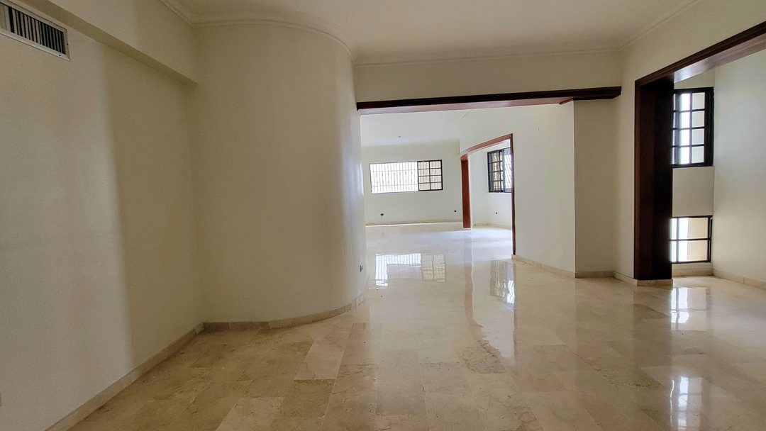 Apartamento en Evaristo Morales, foto 2