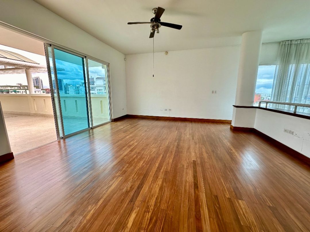 Apartment in Evaristo Morales