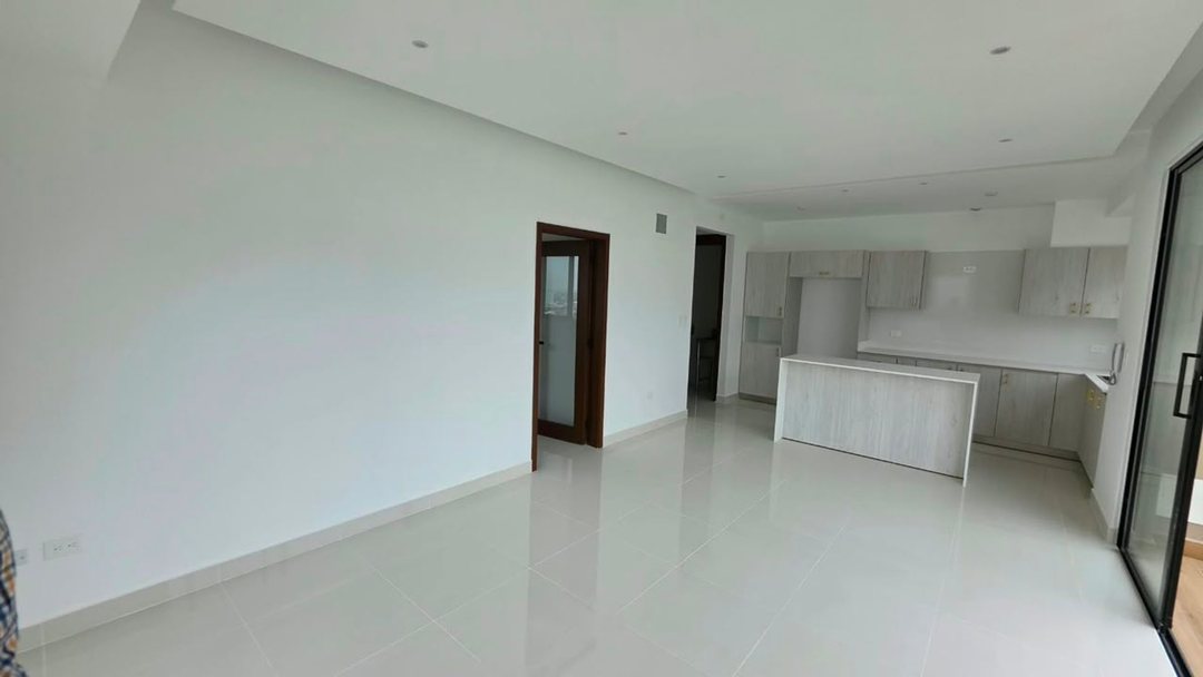 Apartamento en Alma Rosa I, foto 2