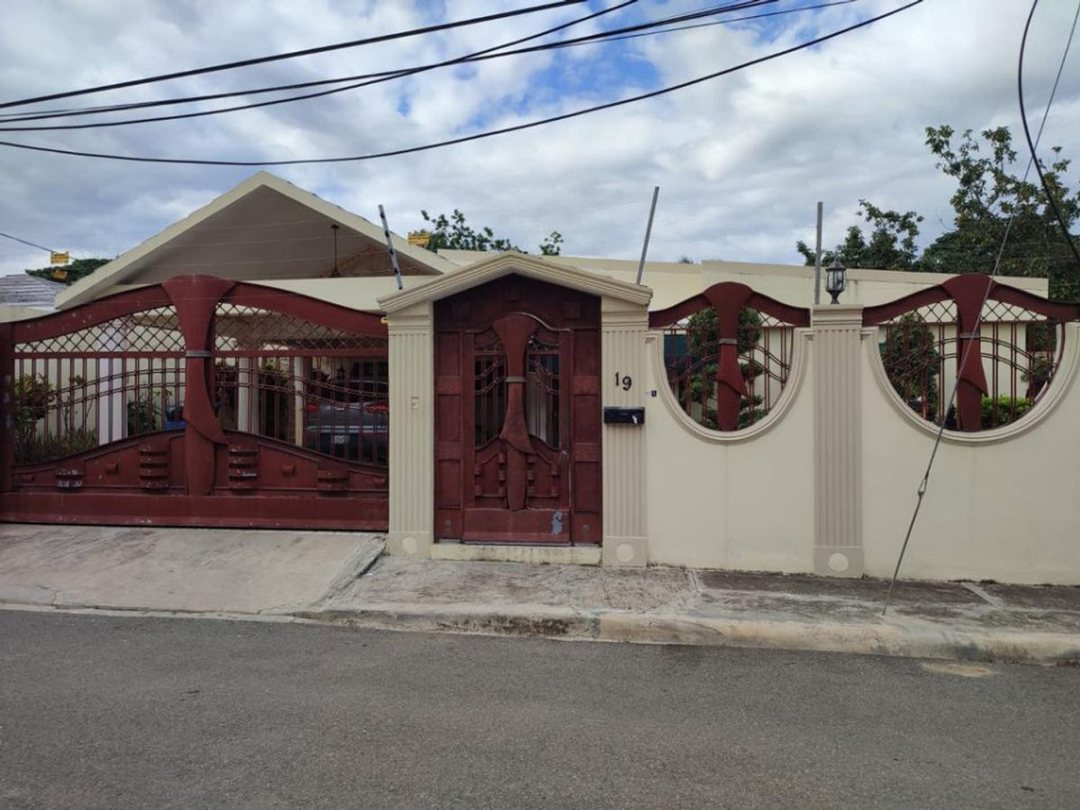 House in Vista Hermosa